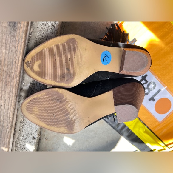 Steve Madden | Black suede tassel ankle boots | Mid heels | size 7.5M - Picture 4 of 5